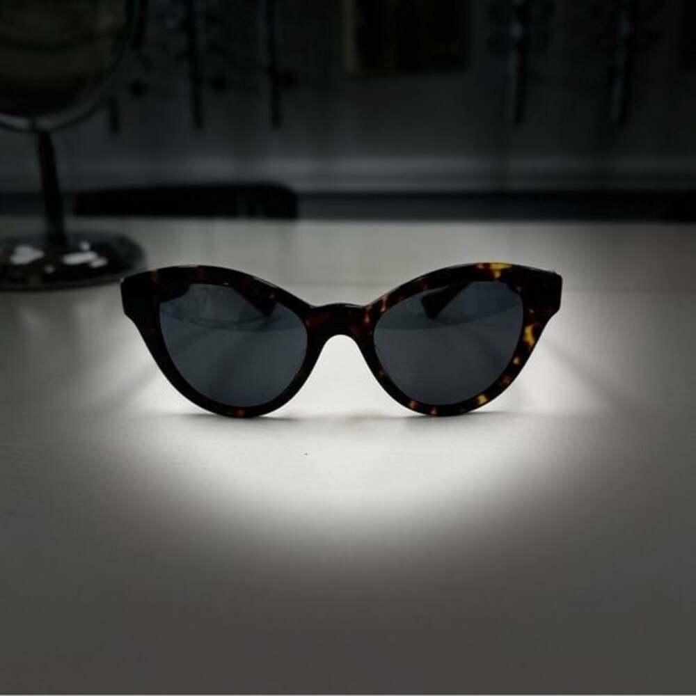 Women’s Versace Stylish Tortoise Shell Sunglasses